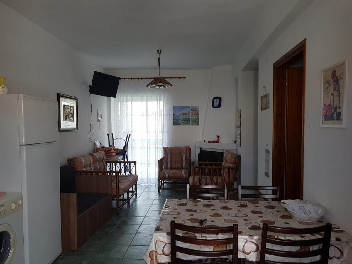 Ferienwohnung Apartman Porto Blue Lux Pefkochori Exterior foto