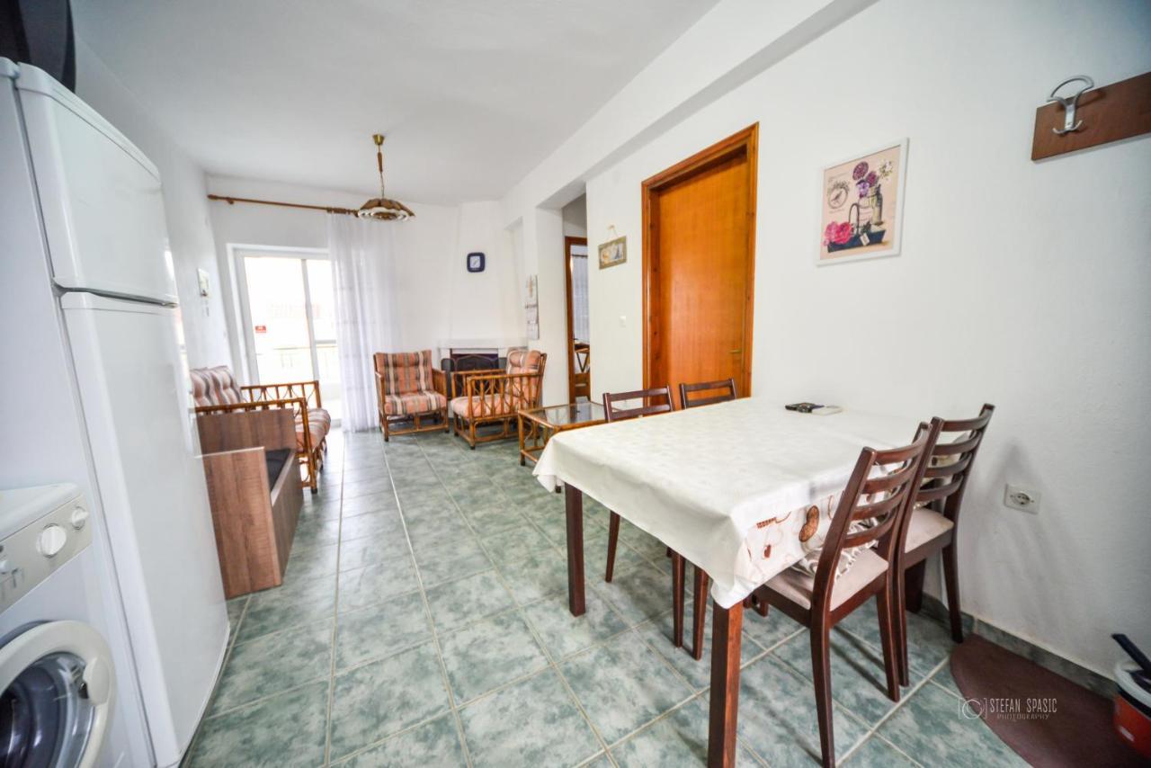 Ferienwohnung Apartman Porto Blue Lux Pefkochori Exterior foto