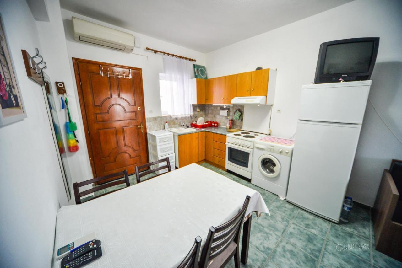 Ferienwohnung Apartman Porto Blue Lux Pefkochori Exterior foto